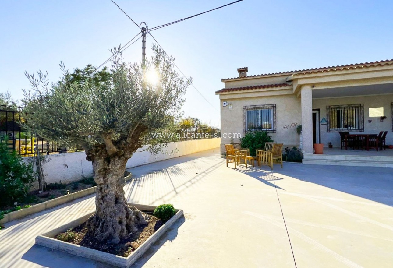 Venta - Villa  - Hondón de los Fráiles