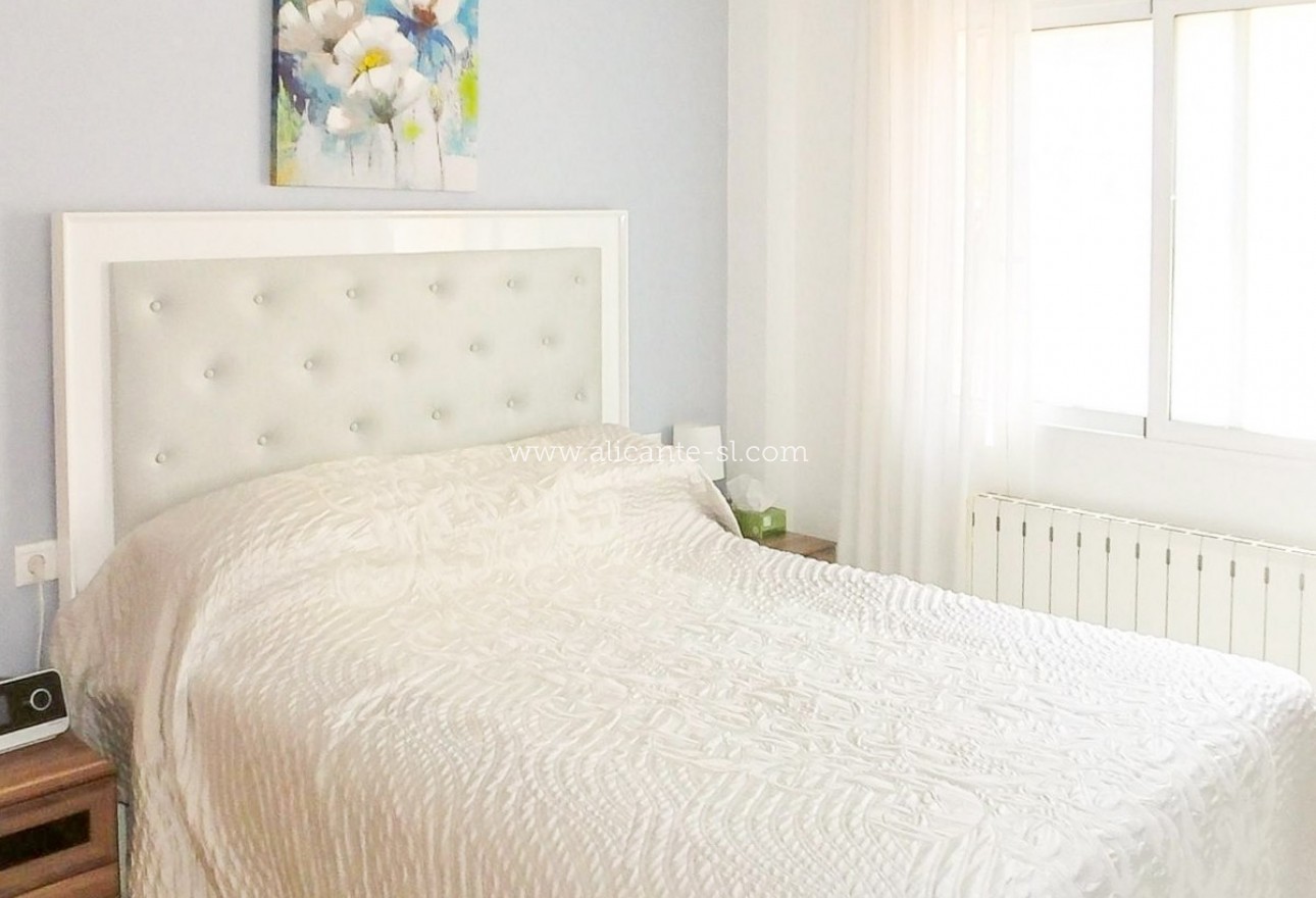 Venta - Villa  - La Romana