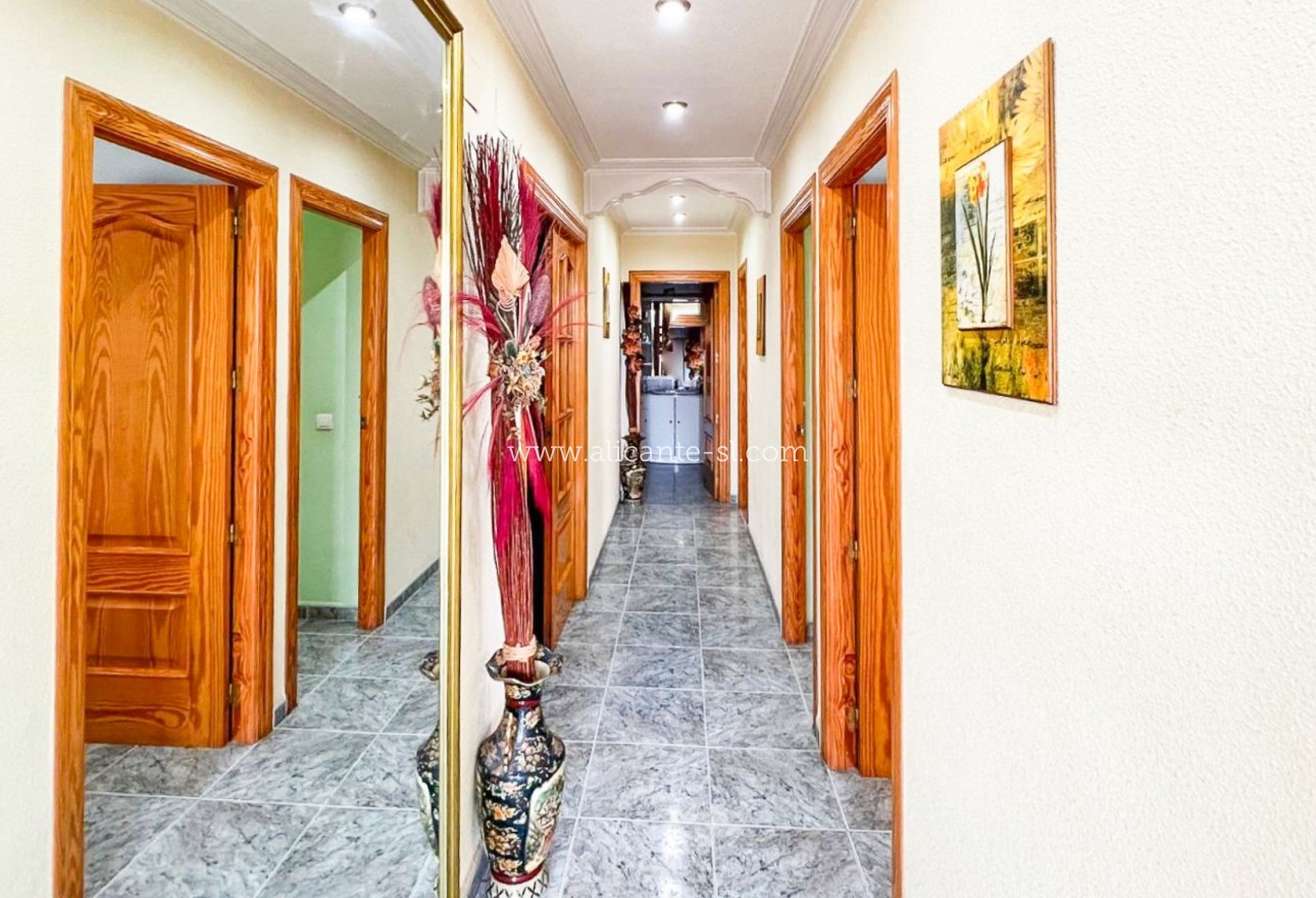 Venta - Villa  - La Romana