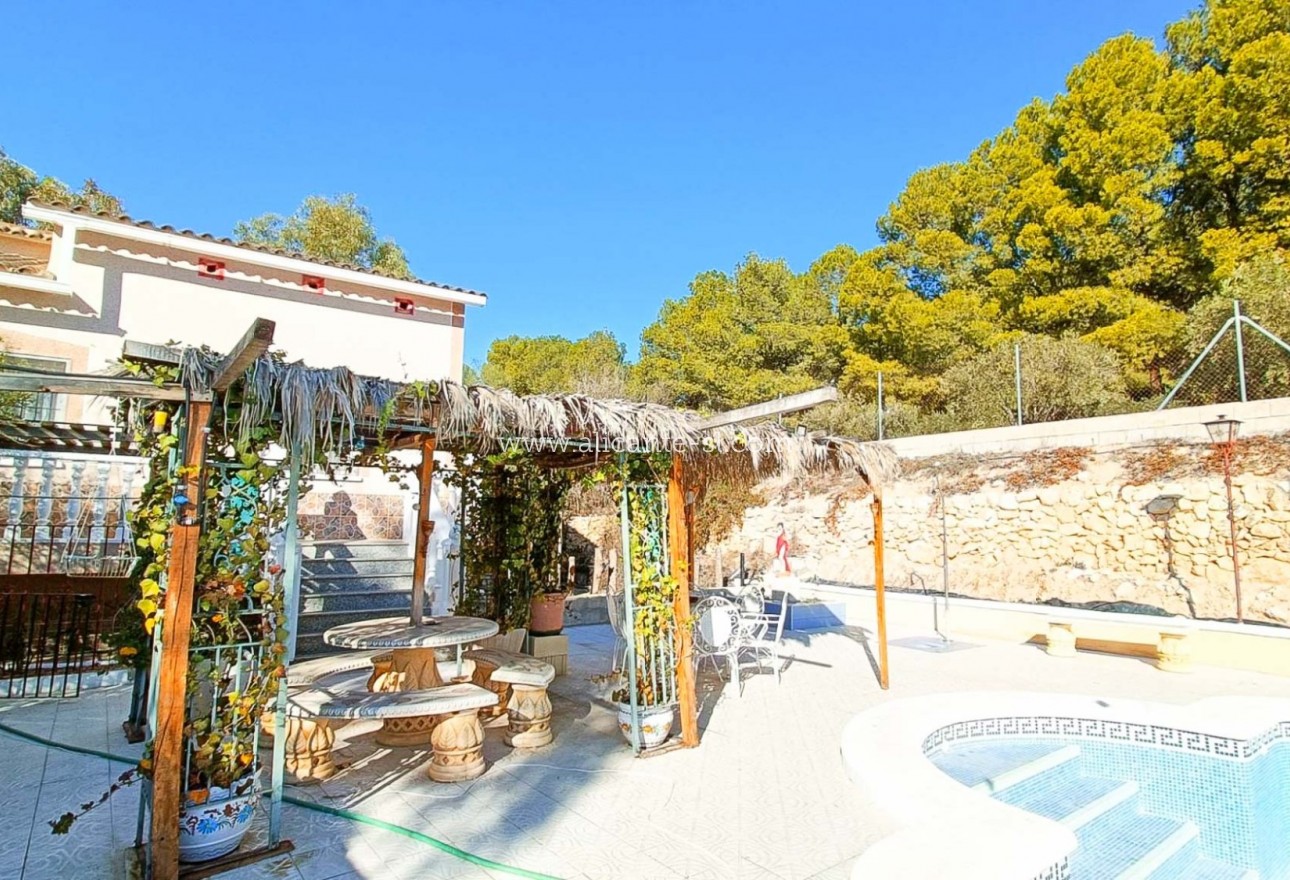 Venta - Villa  - La Romana