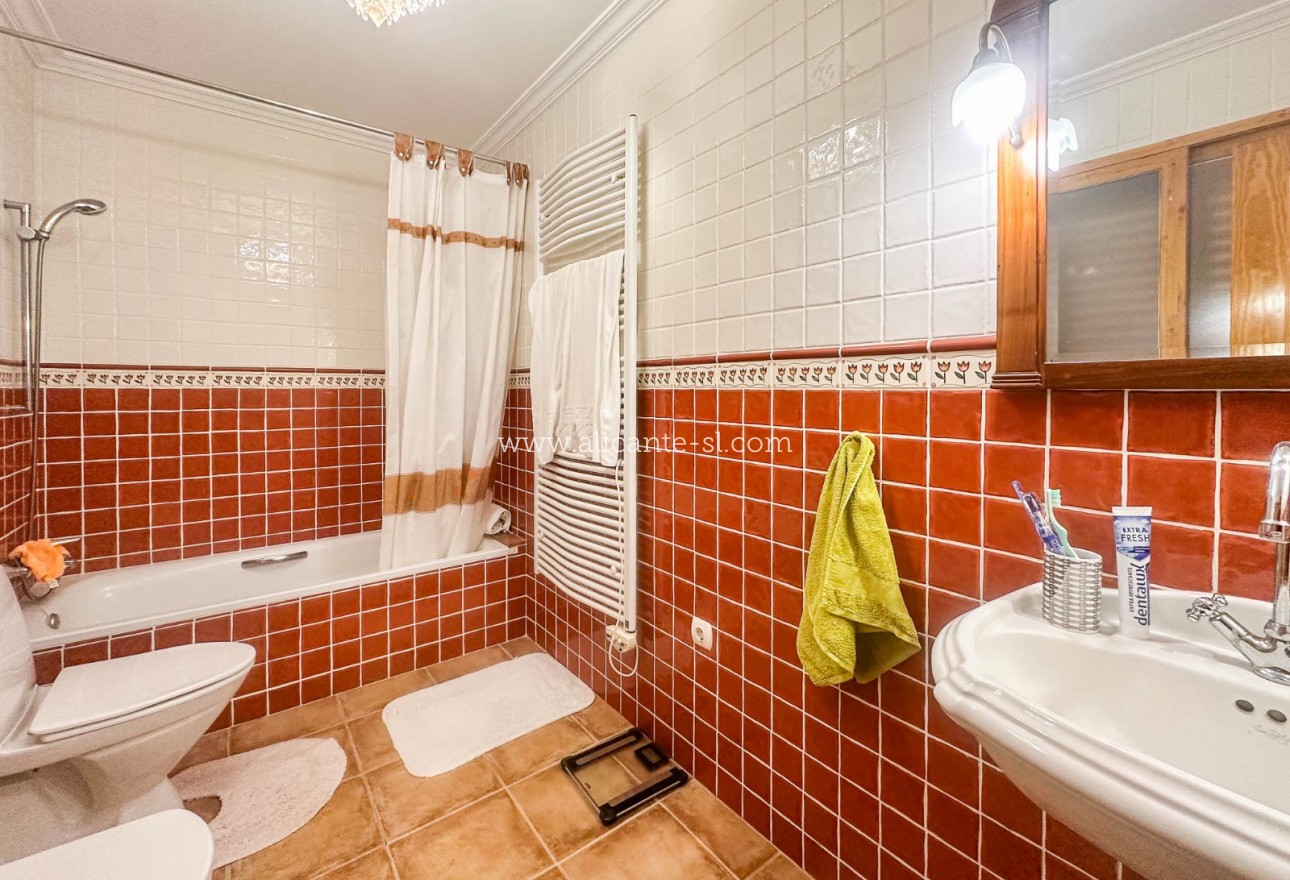 Venta - Villa  - La Romana