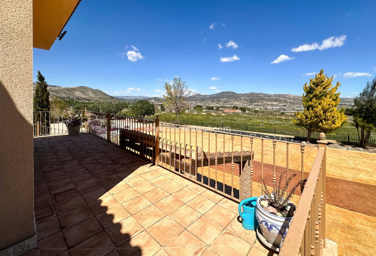 Venta - Villa  - La Romana