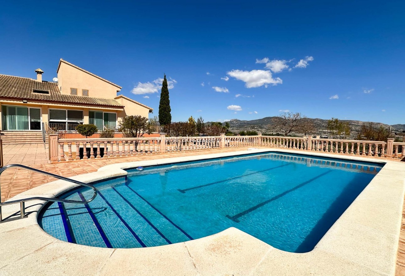 Venta - Villa  - La Romana