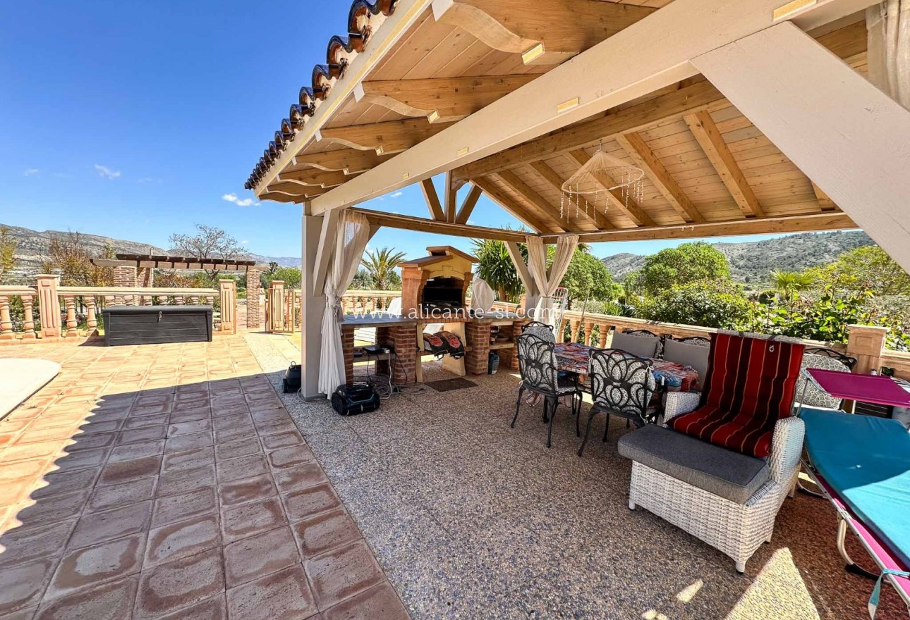 Venta - Villa  - La Romana