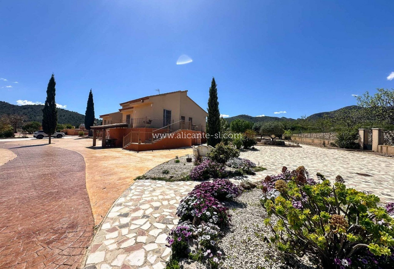 Venta - Villa  - La Romana