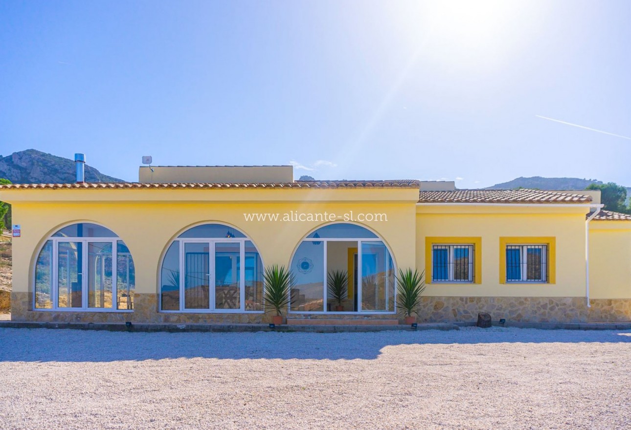 Venta - Villa  - La Romana