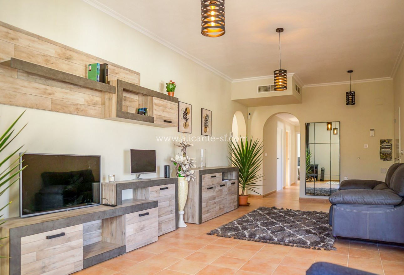 Venta - Villa  - La Romana