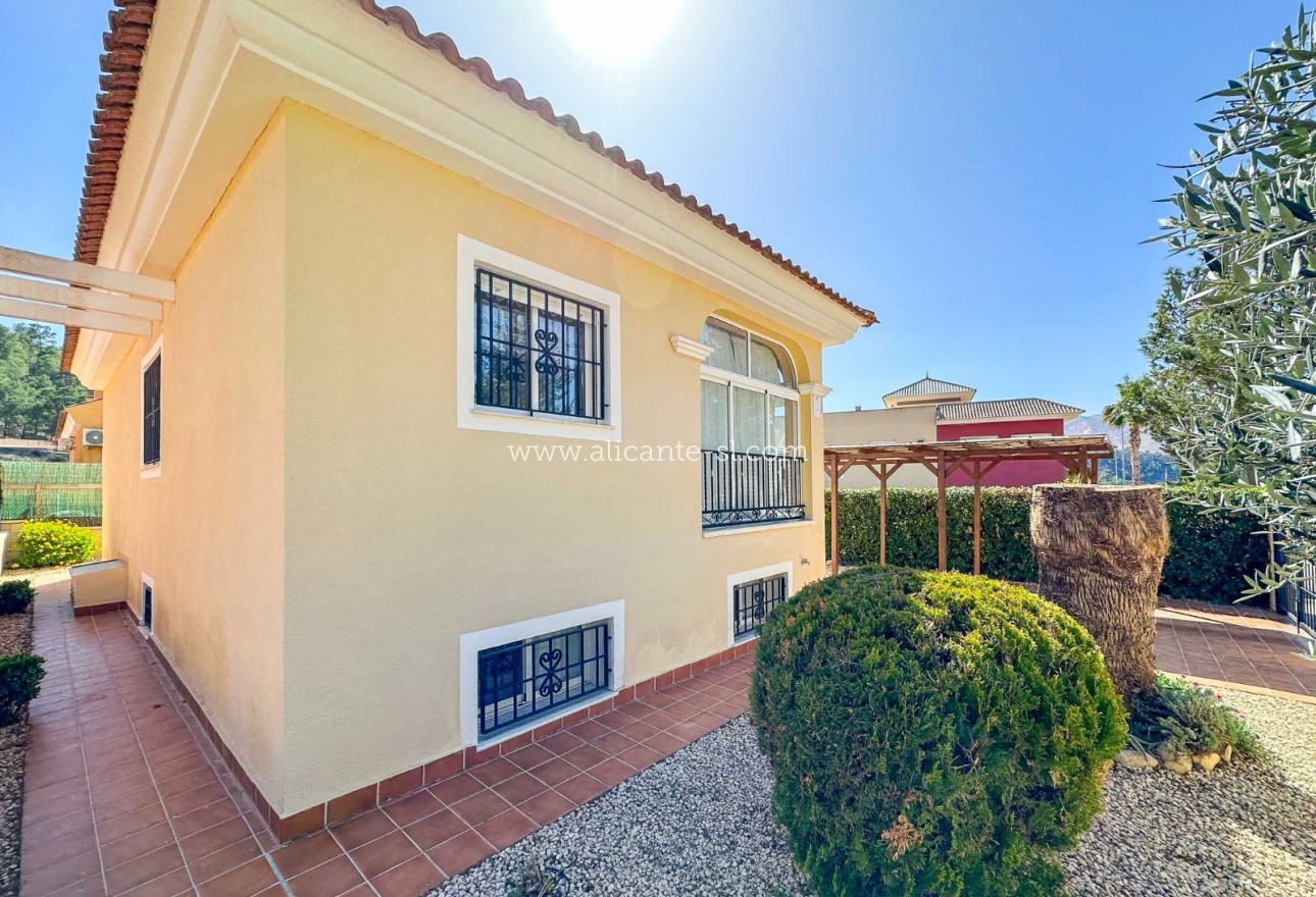 Venta - Villa  - La Romana