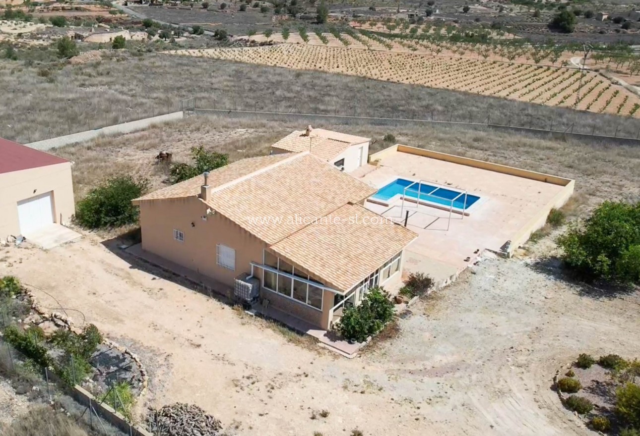 Venta - Villa  - La Romana