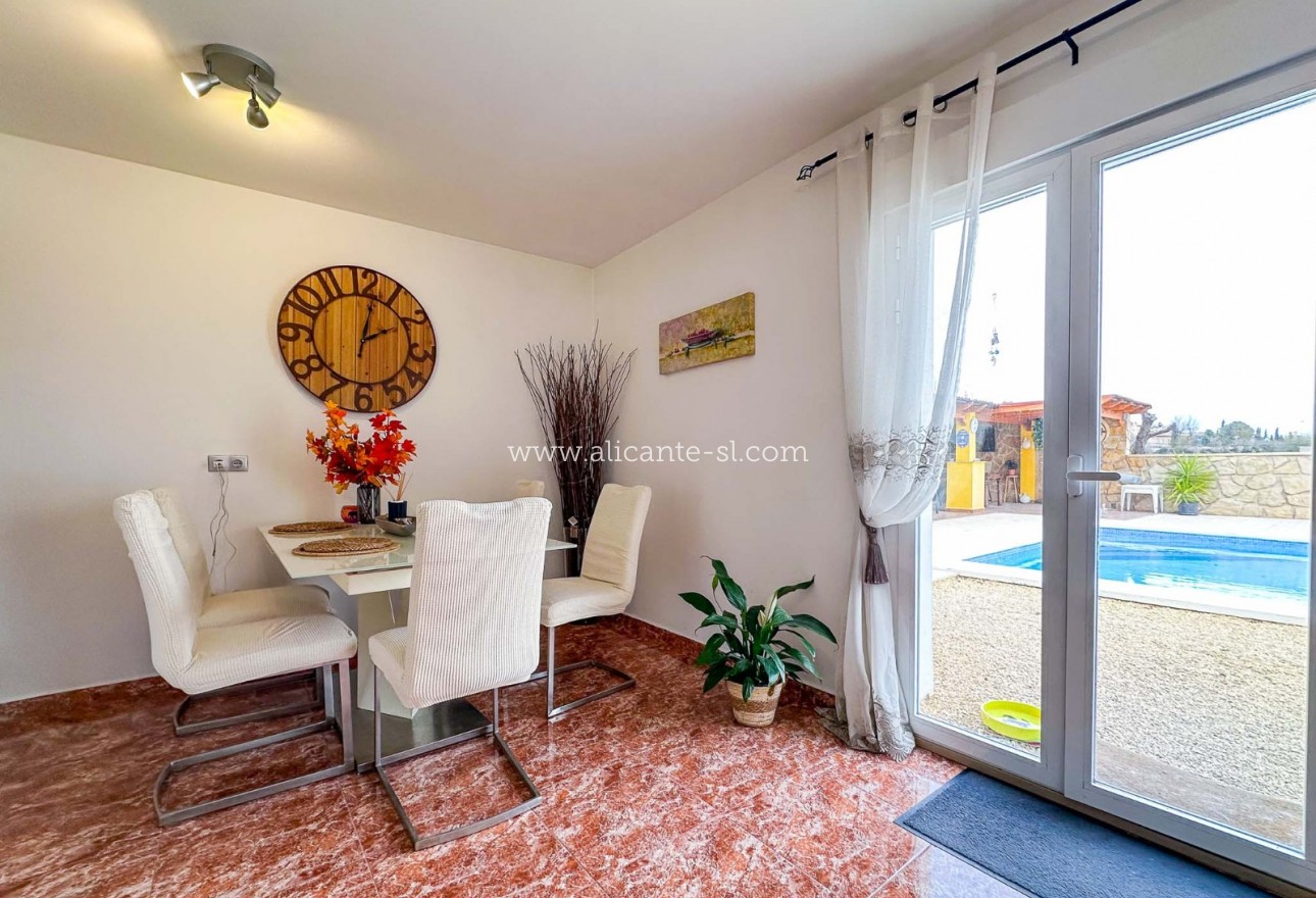 Venta - Villa  - La Romana