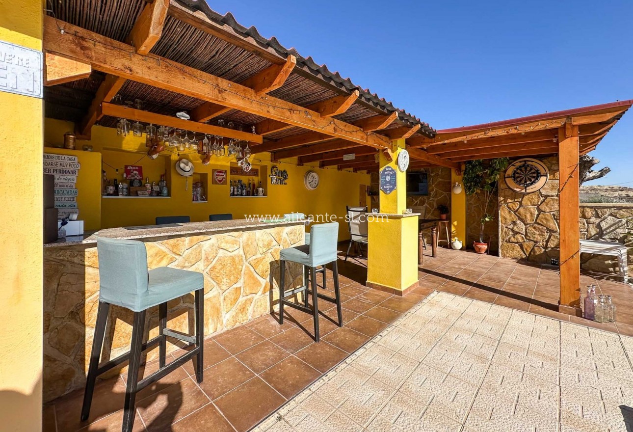 Venta - Villa  - La Romana