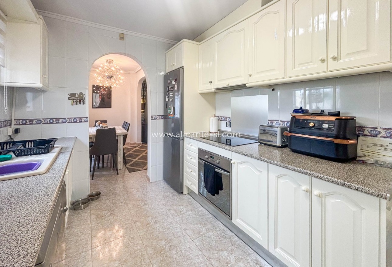 Venta - Villa  - Monforte del Cid