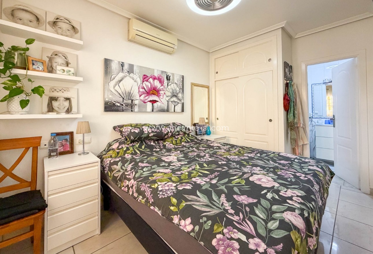Venta - Villa  - Orihuela Costa - Los Altos
