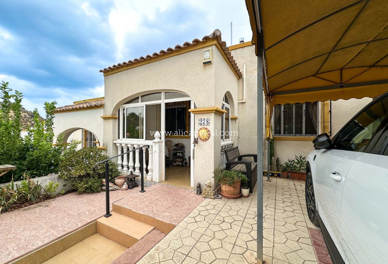 Venta - Villa  - San Fulgencio - La Marina Urb