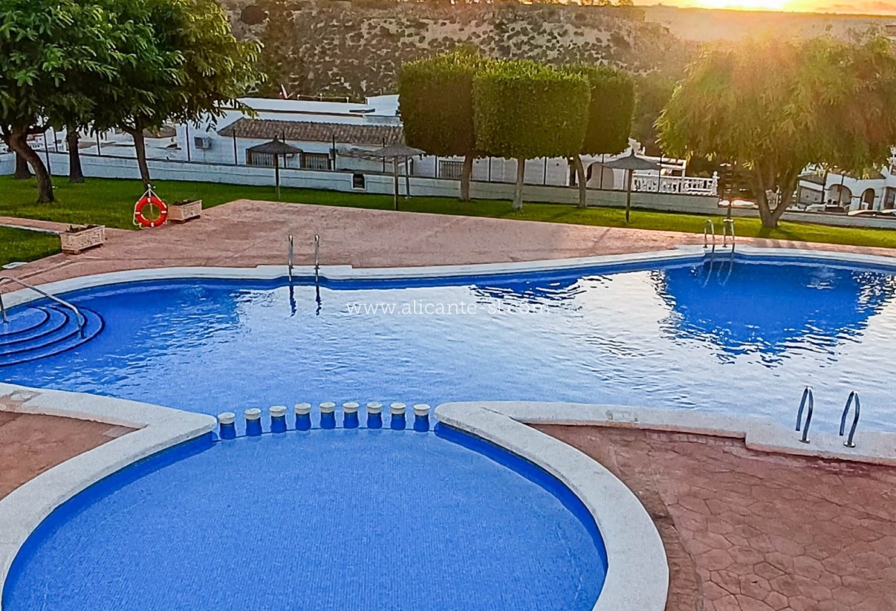 Venta - Villa  - San Fulgencio - La Marina Urb