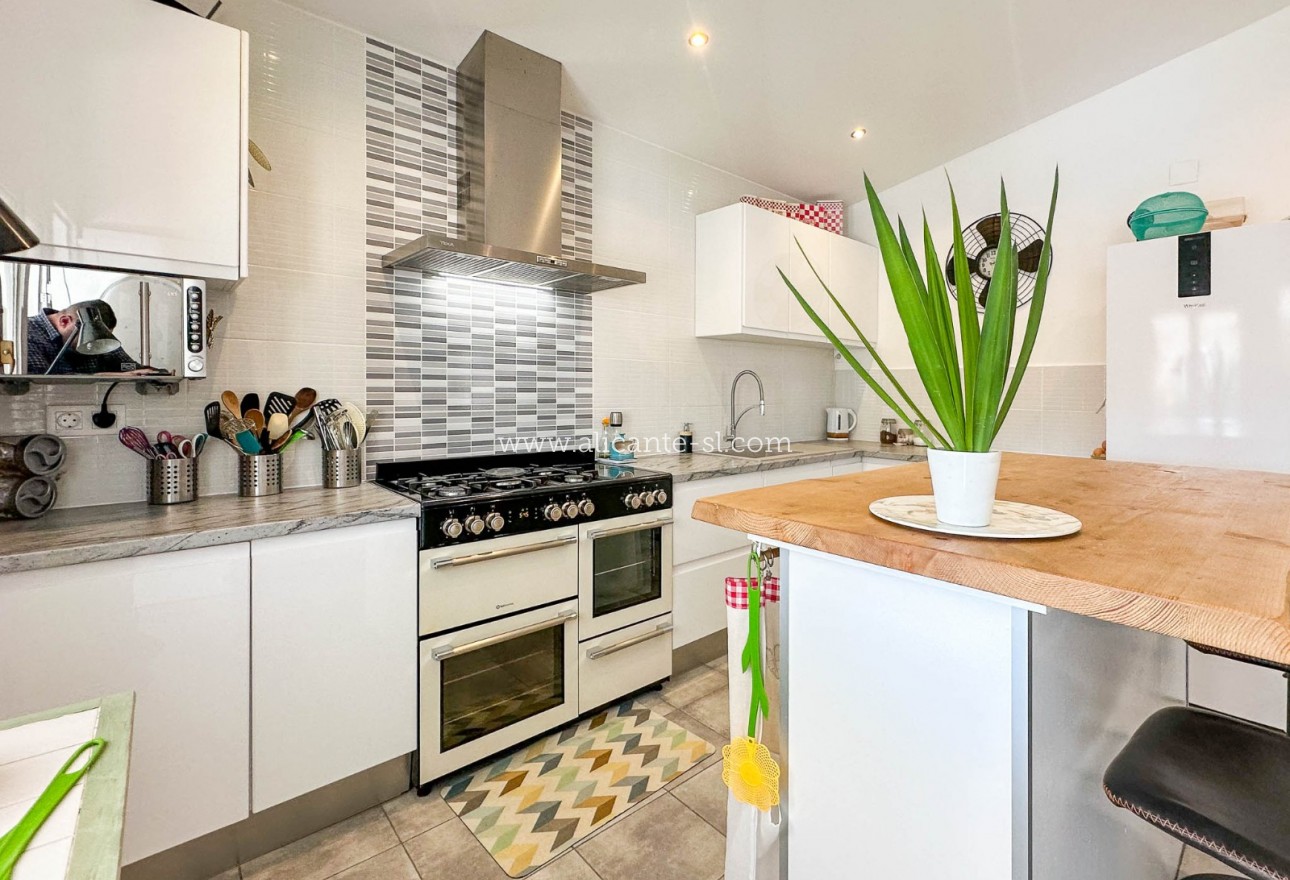 Venta - Villa  - Sax