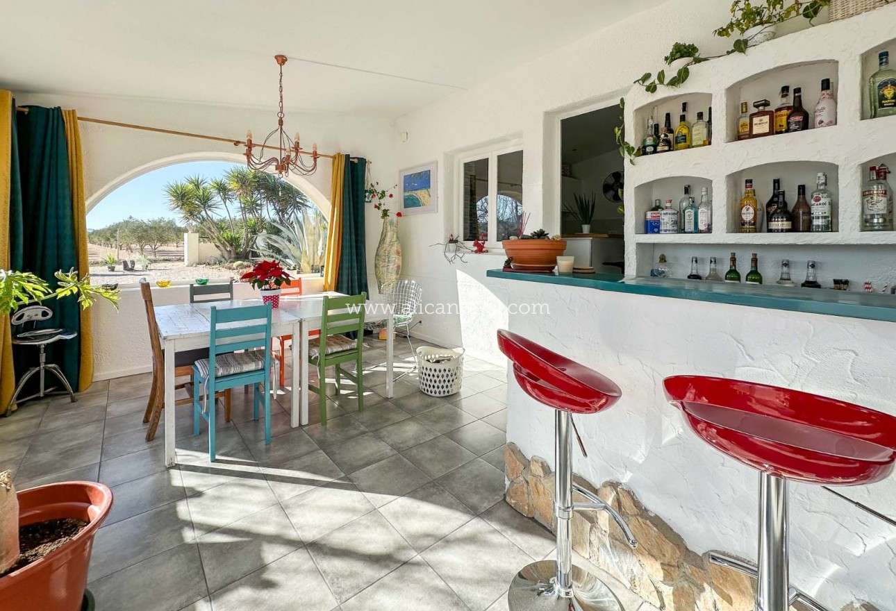 Venta - Villa  - Sax