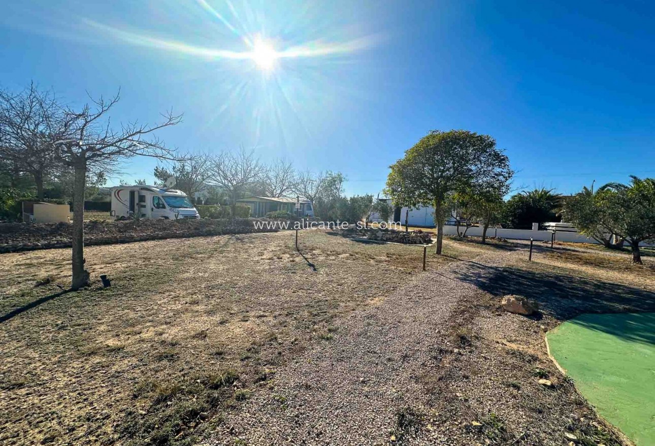 Venta - Villa  - Sax