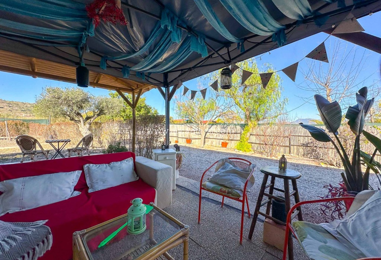 Venta - Villa  - Sax