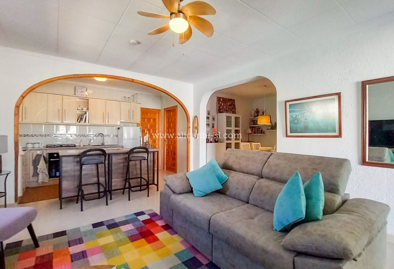 Venta - Villa  - Torrevieja - La Siesta - El Salado -  Torreta