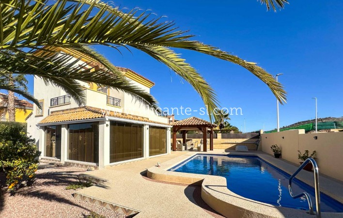 Villa / Doppelhaushälfte - Resale - Hondón de las Nieves - Hondón de las Nieves