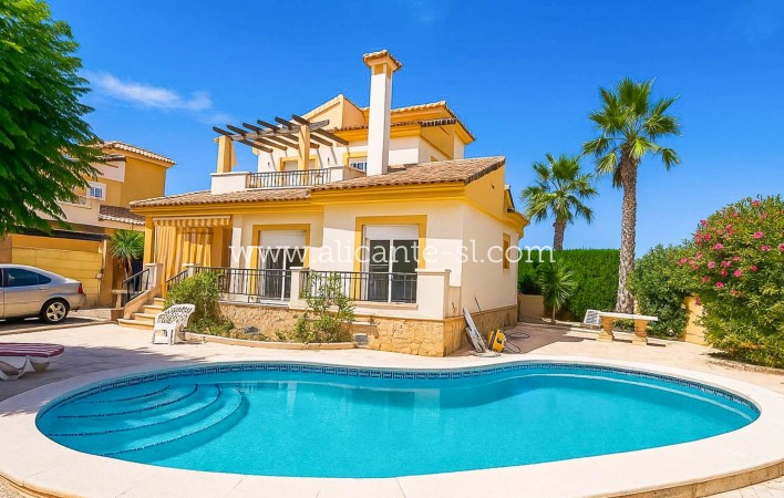 Villa  - Venta - Hondón de las Nieves - Hondón de las Nieves