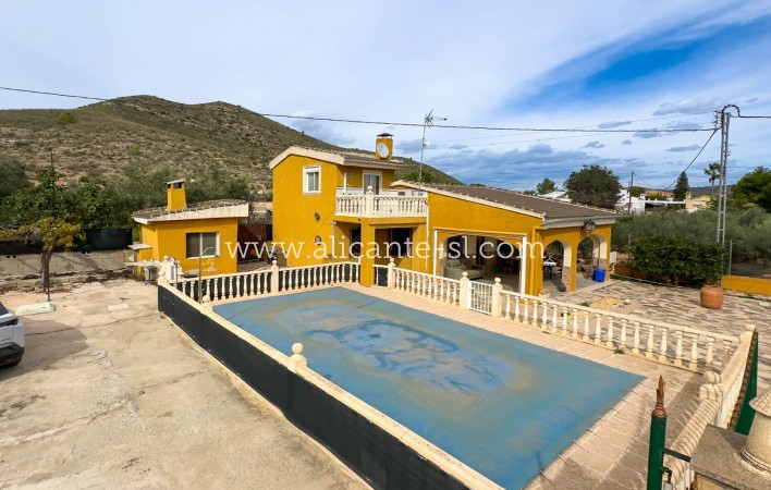 Villa  - Venta - Hondón de las Nieves - Hondón de las Nieves