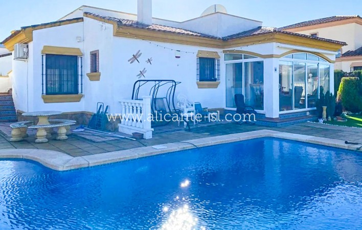 Villa  - Venta - Hondón de las Nieves - Hondón de las Nieves