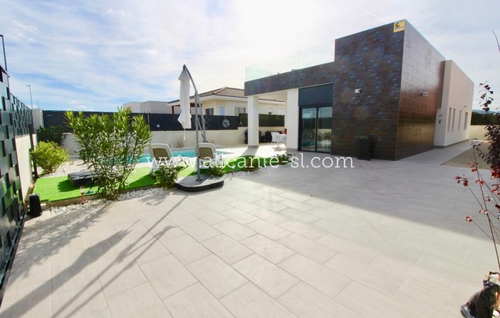 Nueva construcción  - Villa  - Hondón de las Nieves