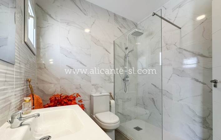 Revente - Herenhuis - Barbarroja - Algueña