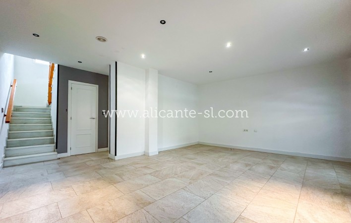 Venta - Adosado - Hondón de las Nieves