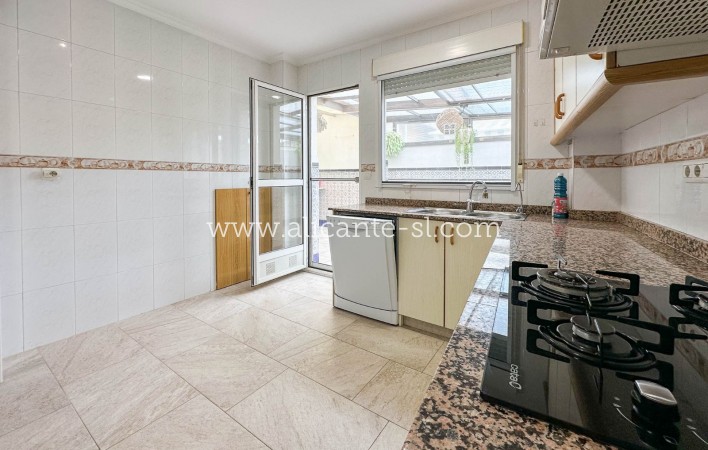 Venta - Adosado - Hondón de las Nieves