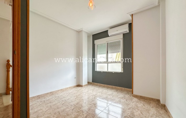 Venta - Adosado - Hondón de las Nieves