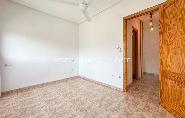 Venta - Adosado - Hondón de las Nieves