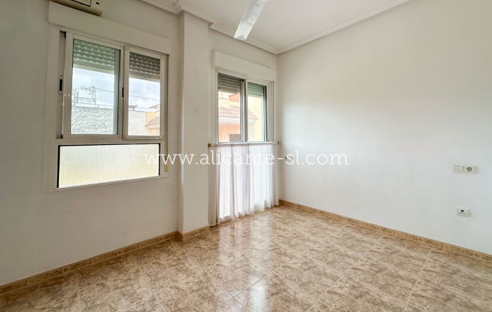 Venta - Adosado - Hondón de las Nieves