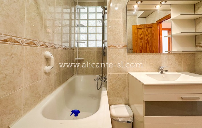 Venta - Adosado - Hondón de las Nieves