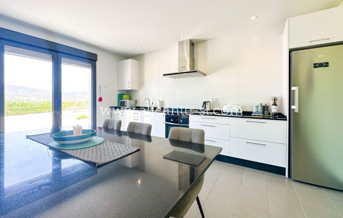 Resale - Villa / Doppelhaushälfte - Hondón de las Nieves