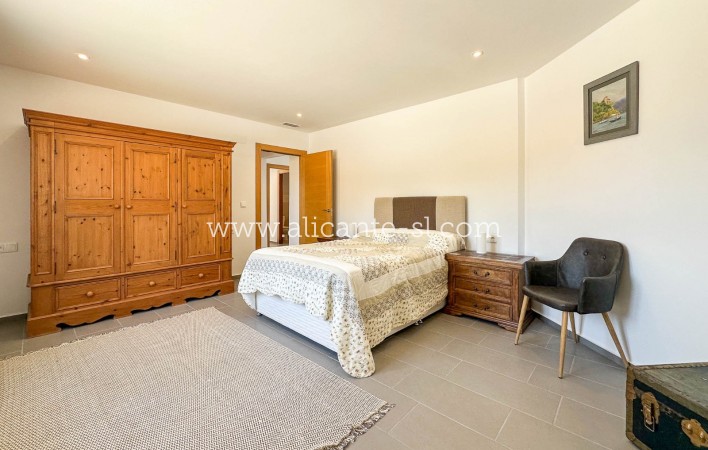 Resale - Villa / Doppelhaushälfte - Hondón de las Nieves