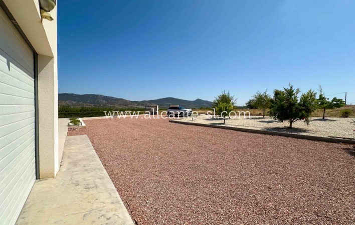 Resale - Villa / Doppelhaushälfte - Hondón de las Nieves