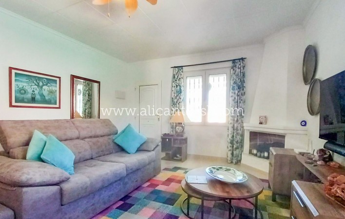 Revente - Villa  - Torrevieja - La Siesta - El Salado -  Torreta