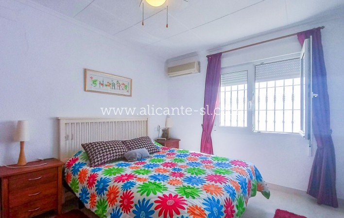 Revente - Villa  - Torrevieja - La Siesta - El Salado -  Torreta