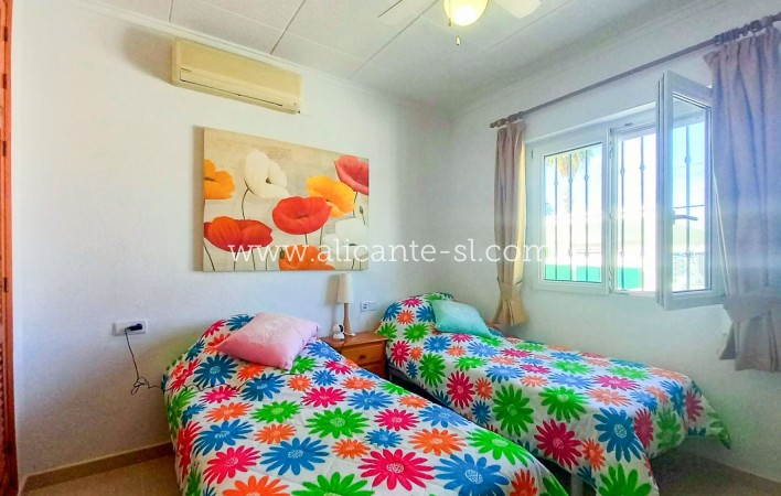 Revente - Villa  - Torrevieja - La Siesta - El Salado -  Torreta