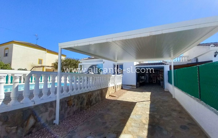 Revente - Villa  - Torrevieja - La Siesta - El Salado -  Torreta