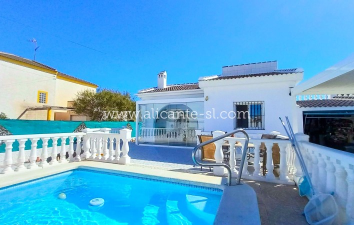 Revente - Villa  - Torrevieja - La Siesta - El Salado -  Torreta