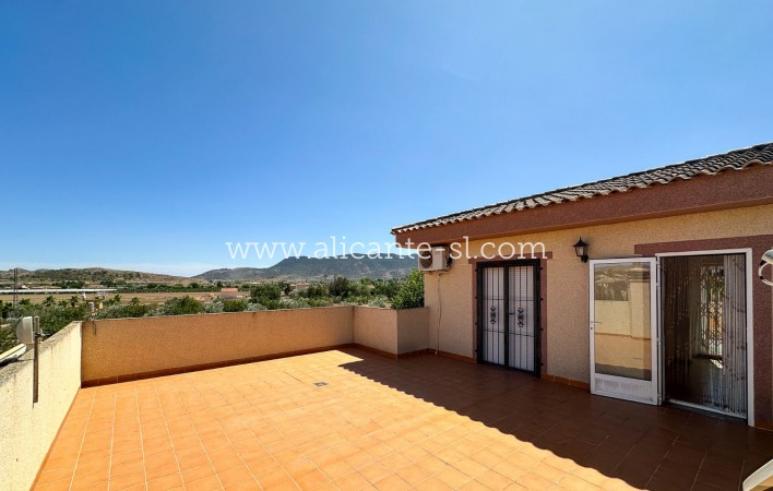 Resale - Villa / Doppelhaushälfte - Hondón de las Nieves