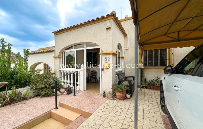 Revente - Villa  - San Fulgencio - La Marina Urb