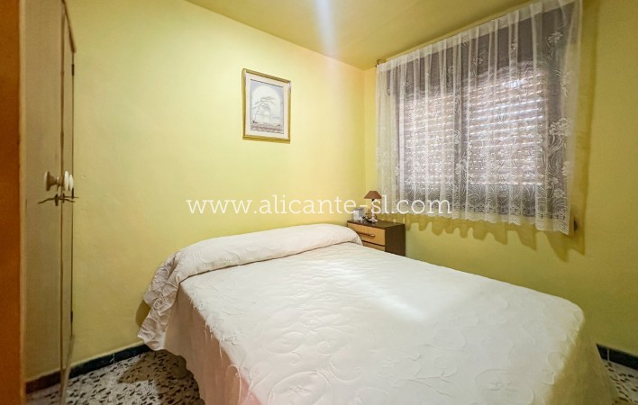 Revente - Finca - Hondón de las Nieves