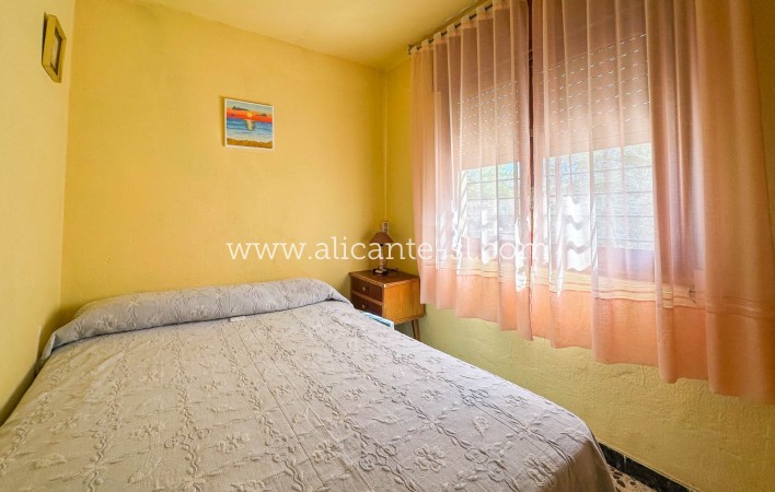 Revente - Finca - Hondón de las Nieves