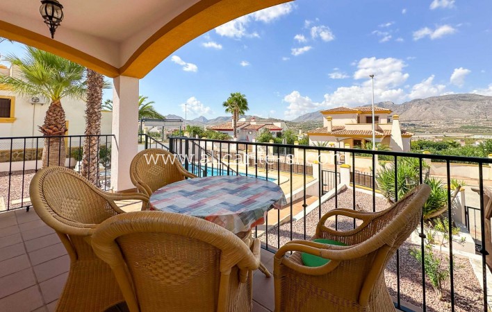 Sale - Villa  - Hondón de las Nieves