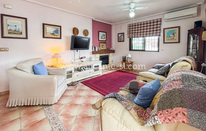 Revente - Villa  - Hondón de las Nieves